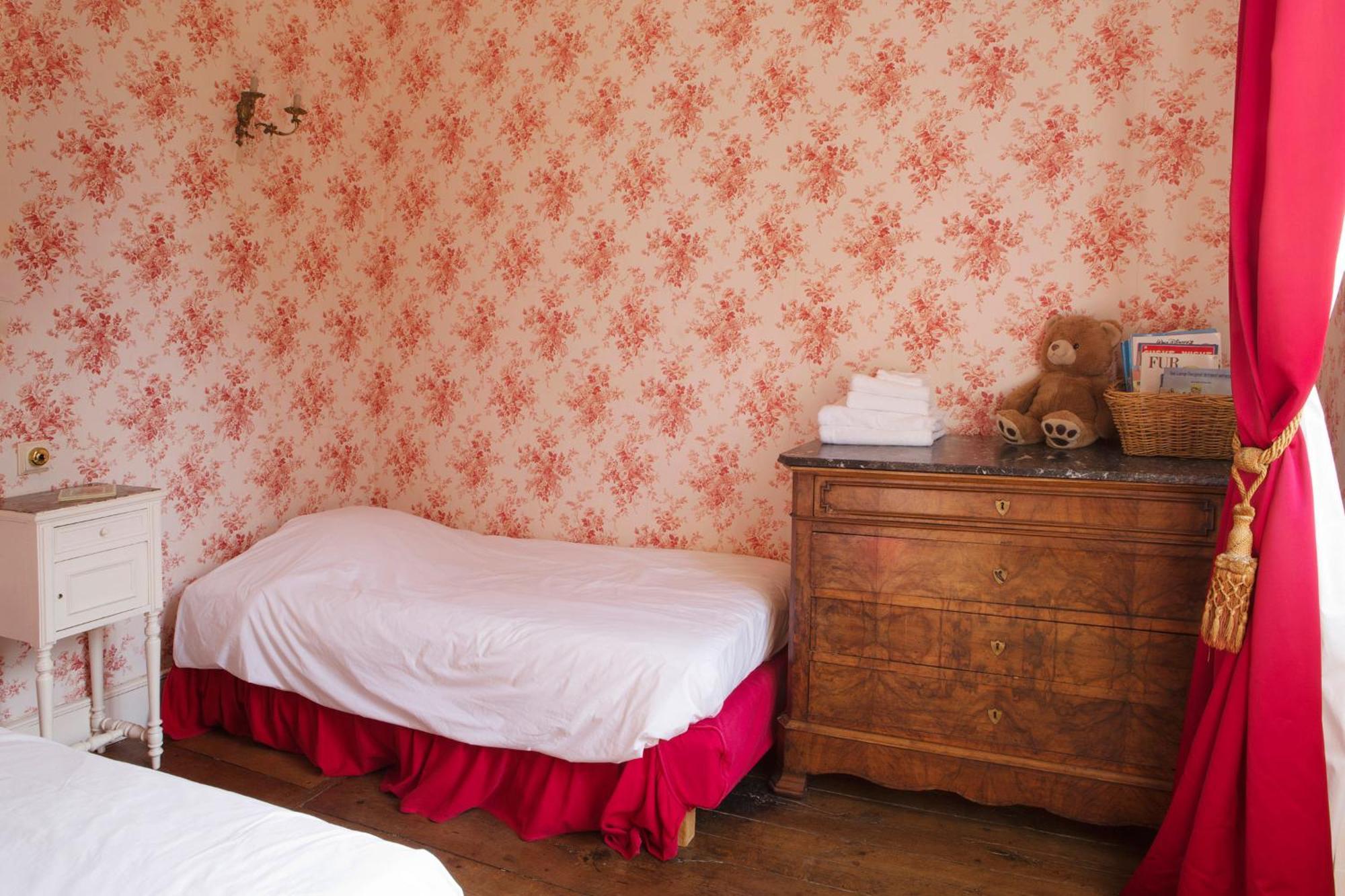 Abbaye Du Palais Bed & Breakfast Thauron Rom bilde